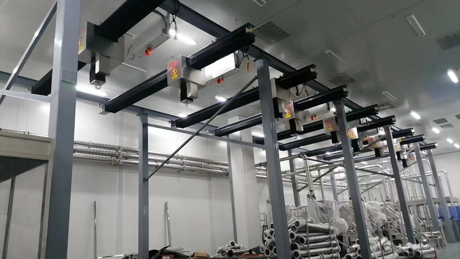 负极材料石墨化生产线洁净起重机的重要性及应用