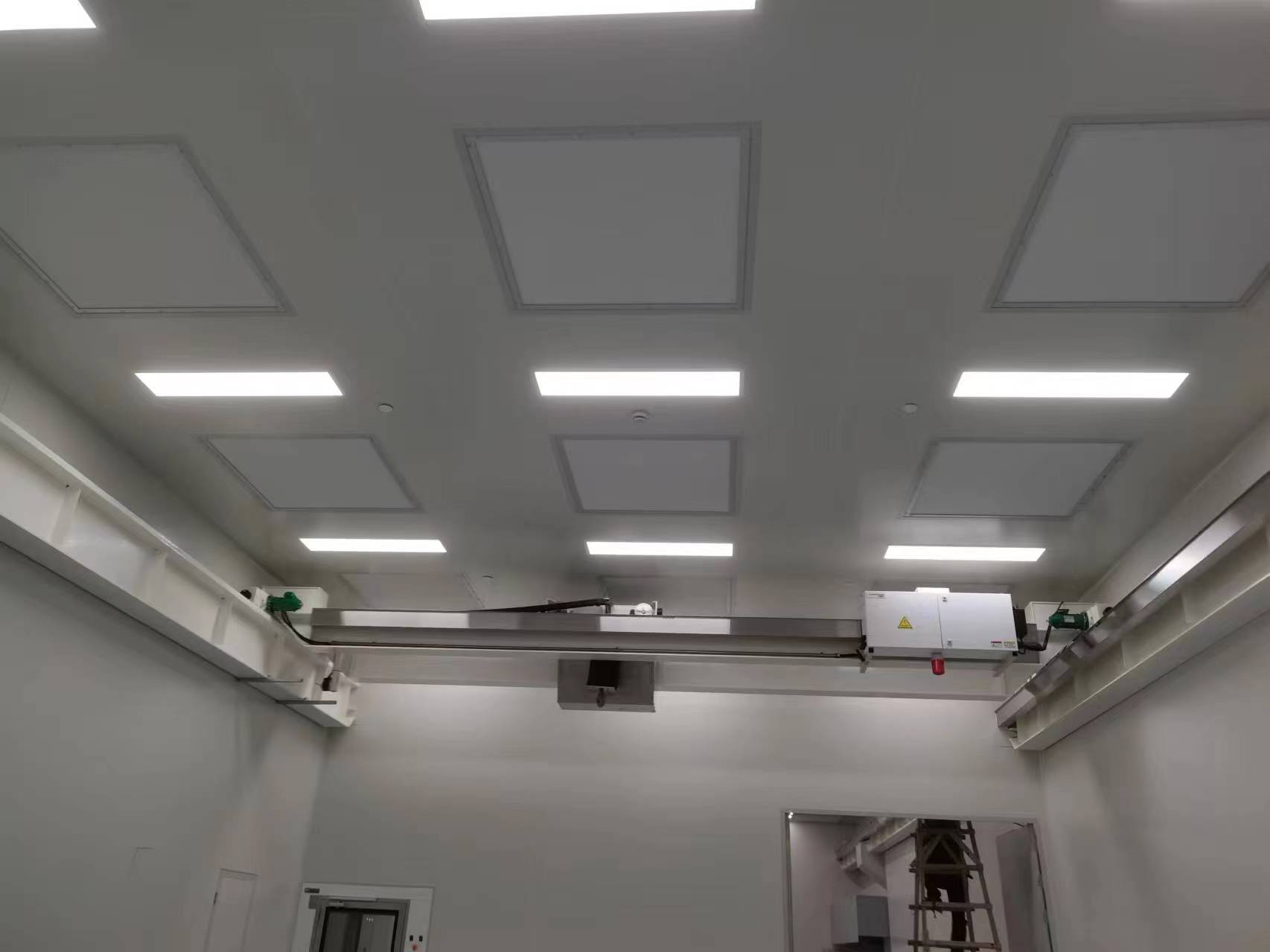 半导体洁净搬运起重机